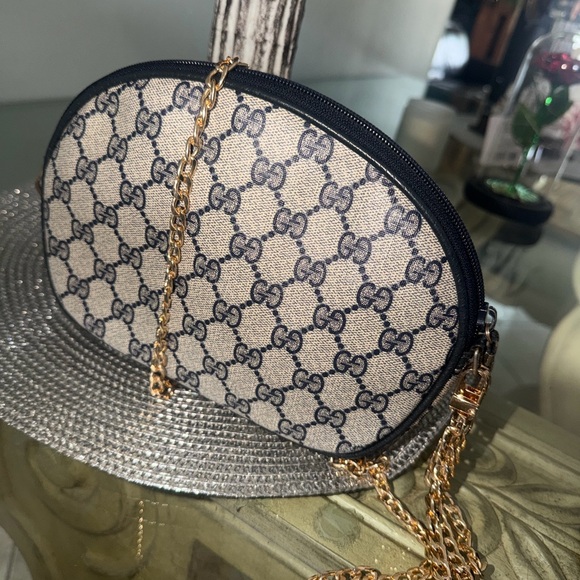 💯Gucci Blue and Beige Crossbody Bag with Gold Accents Rare - Picture 7 of 12